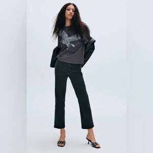 Frame Le Sleek High-Waist Ankle Straight Leg Jeans in Ditto Washed Black.